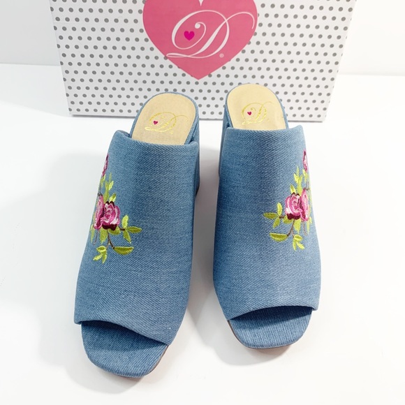 Boutique Shoes - Slide on Heel in Blue Jean